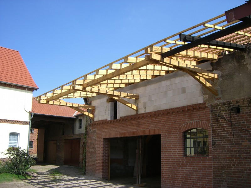 Sanierung Dachüberstand Stallgebäude