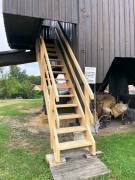 Erneuerung Eichenholztreppe an einer Bockwindmühle